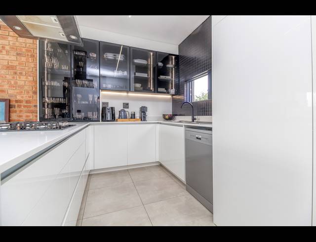 2 BEDROOM APARTMENT FOR SALE IN BROADACRES